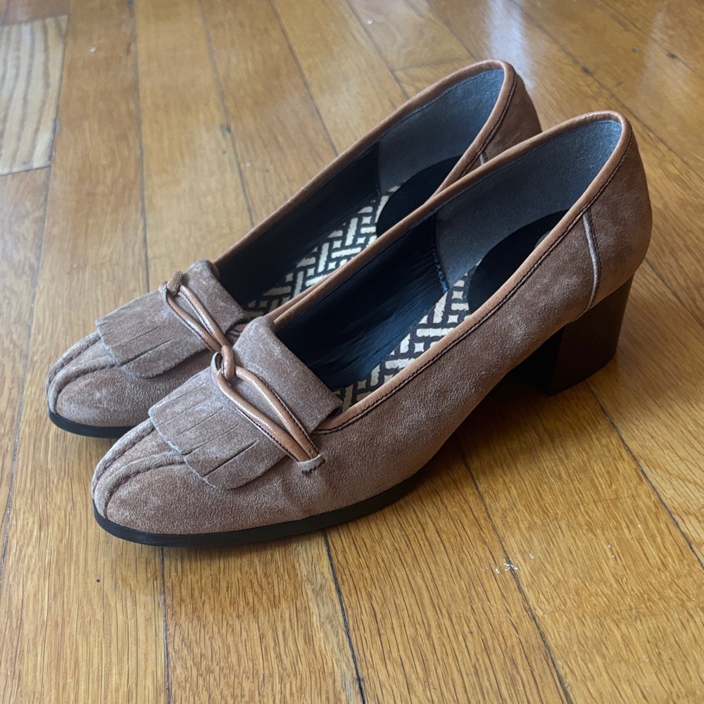 Bandolino Tan Suede Women's Loafers